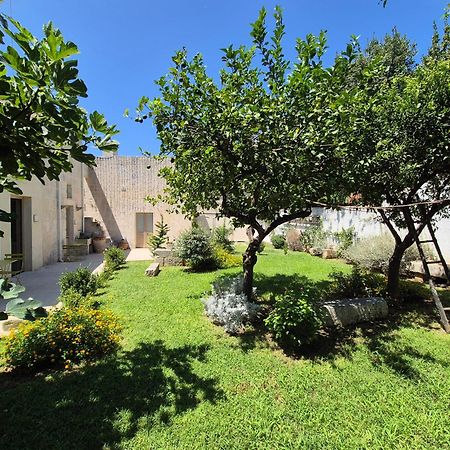Casa Frea Dimora Storica Martano Exterior foto